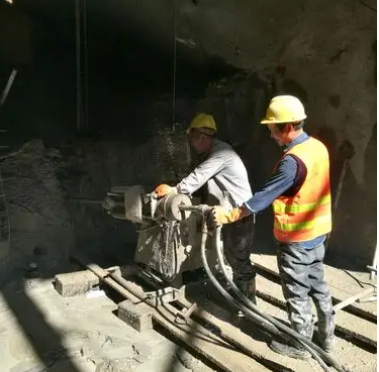 三沙水下抗分散灌浆料特点 水下不分散注浆料介绍